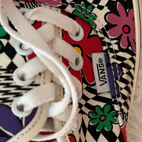 Authentic Vans - Picture 9 of 15
